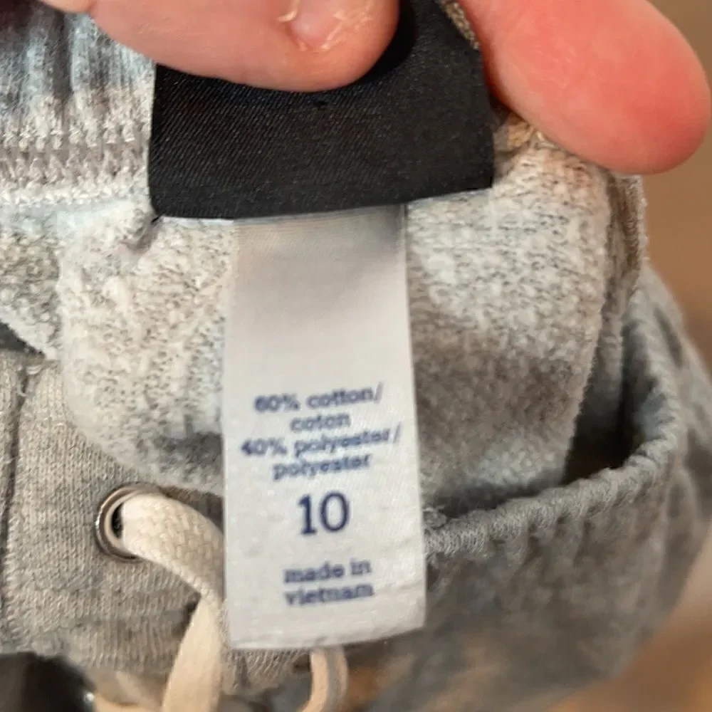 Team Apparel Patriots Shorts. Size 10.